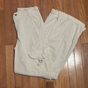 American Eagle Outfitters Women's Cream Cargo Pants